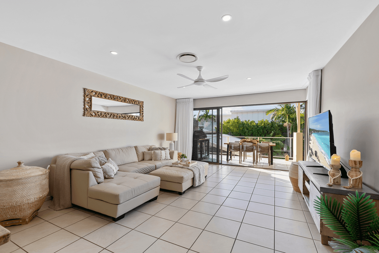 45/1 Grenada Way, KAWANA ISLAND, QLD 4575