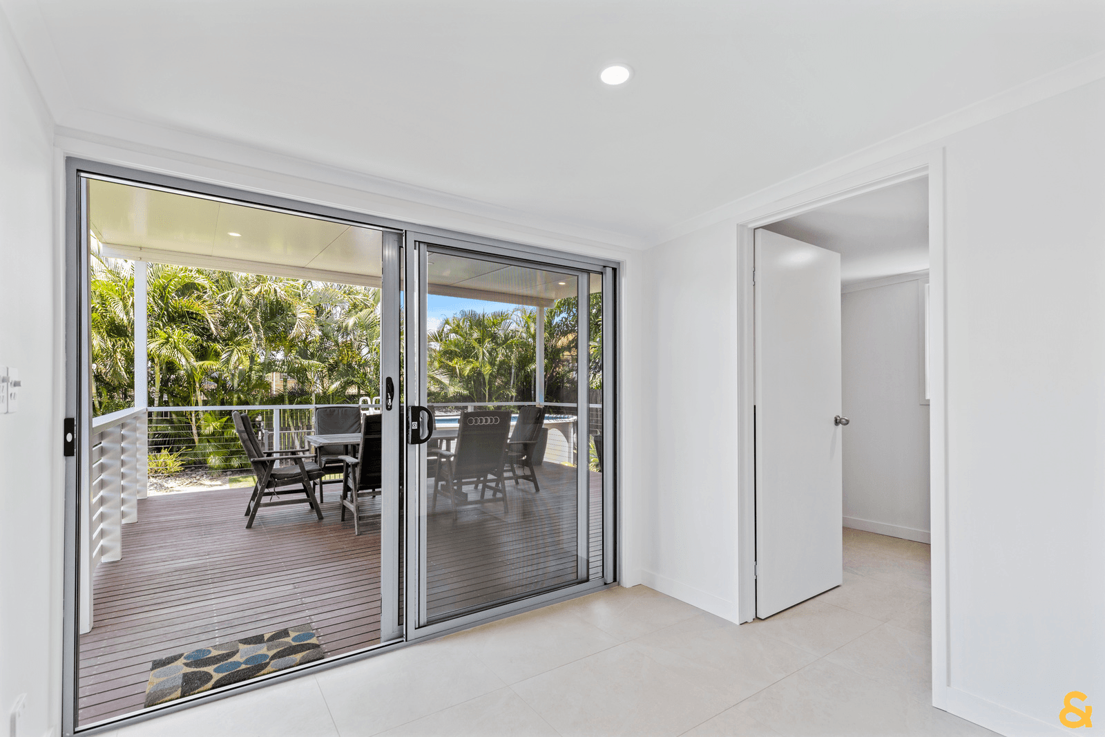 26 Bushing Street, WYNNUM WEST, QLD 4178
