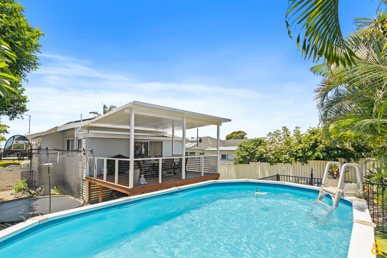 26 Bushing Street, WYNNUM WEST, QLD 4178
