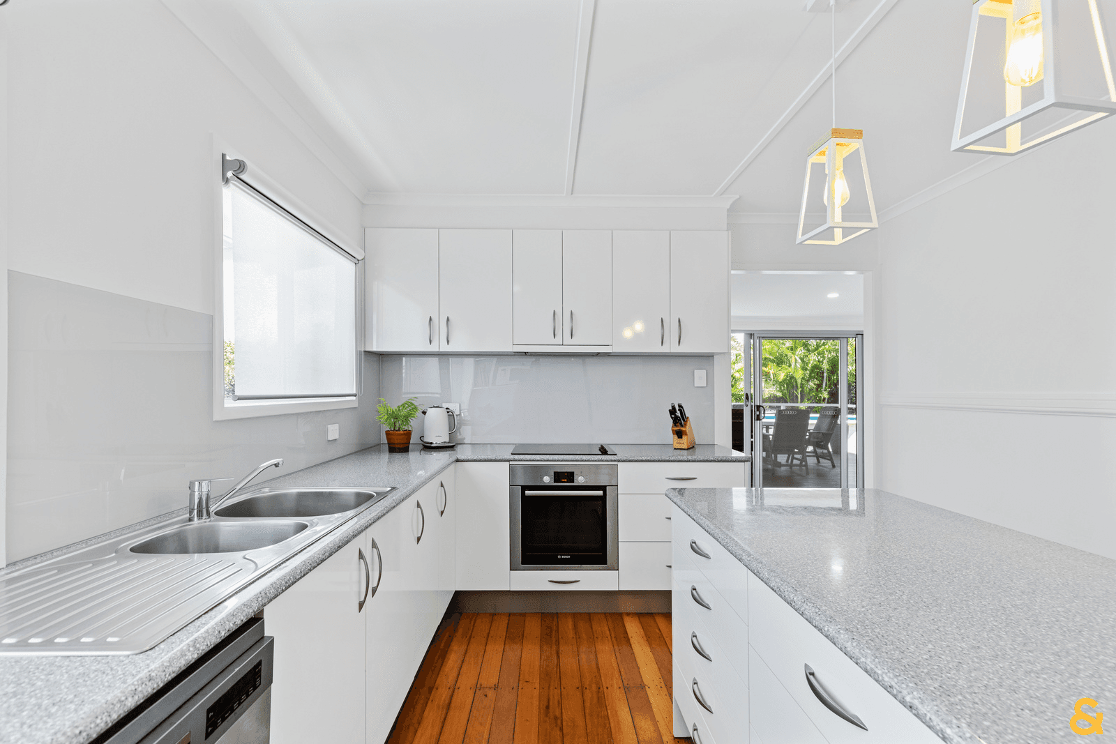 26 Bushing Street, WYNNUM WEST, QLD 4178