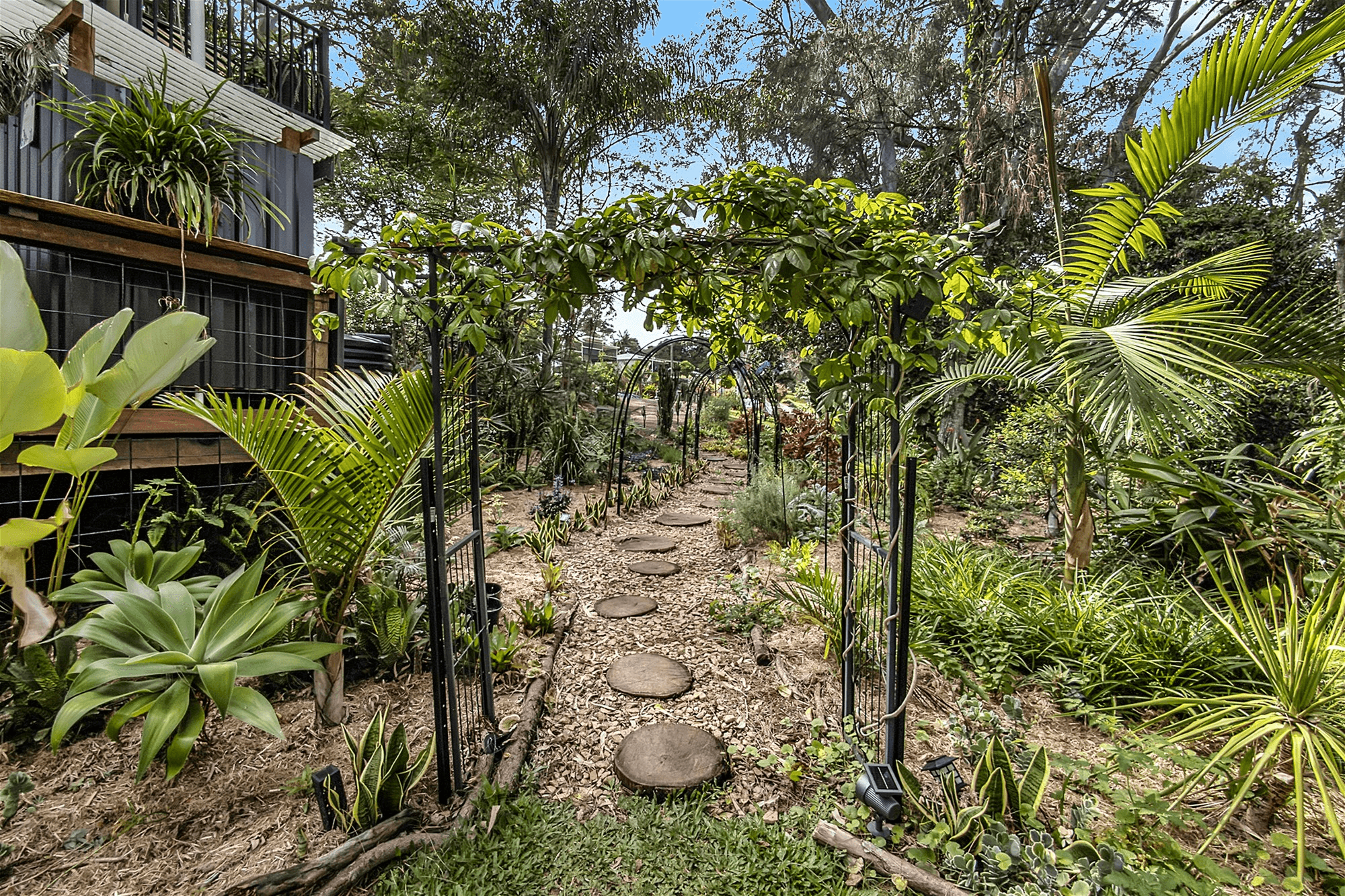 25 Michael Avenue, LAMB ISLAND, QLD 4184