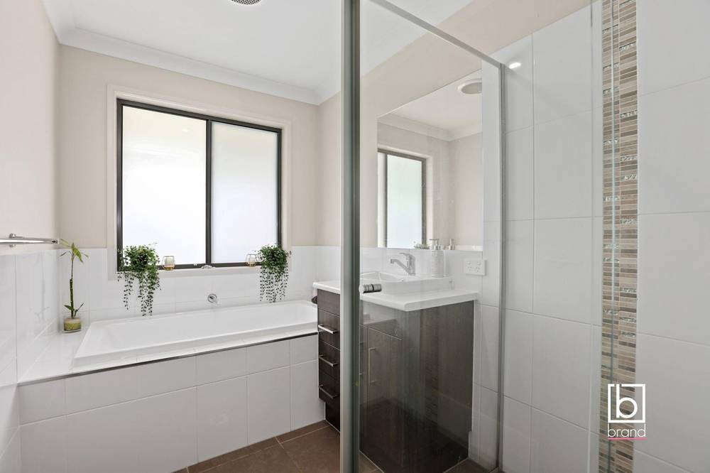 38 Lauren Avenue, LAKE MUNMORAH, NSW 2259