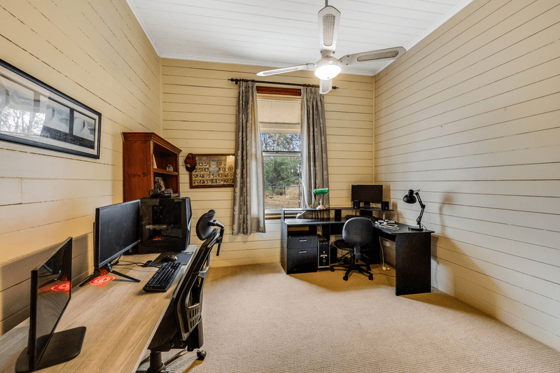 64 Postmans Ridge Road, Helidon Spa, QLD 4344