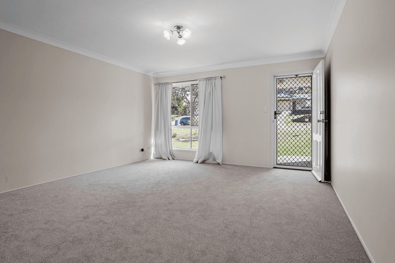 32 Holly Cres, Windaroo, QLD 4207