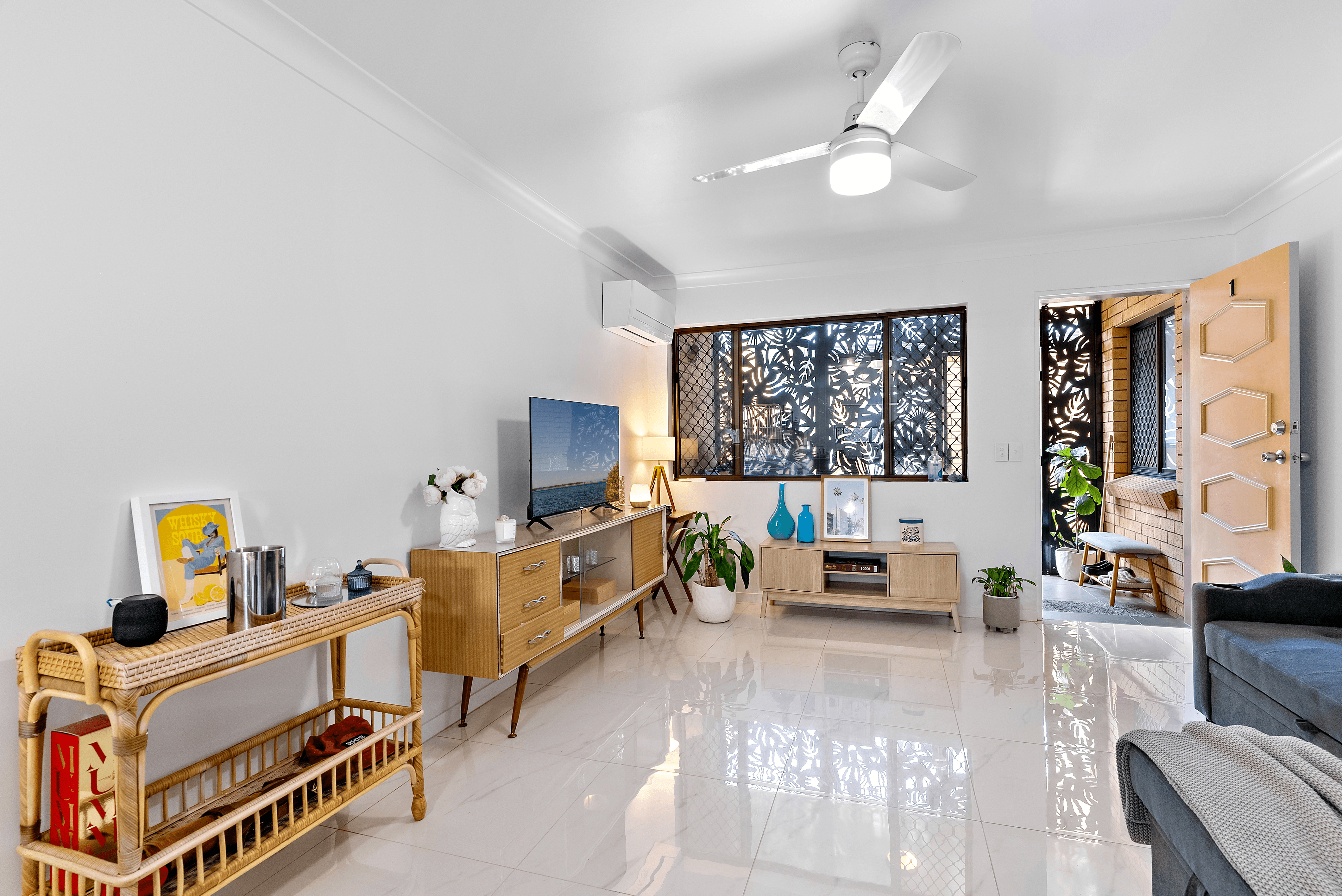 1/5 Bahlaka Street, MOOLOOLABA, QLD 4557