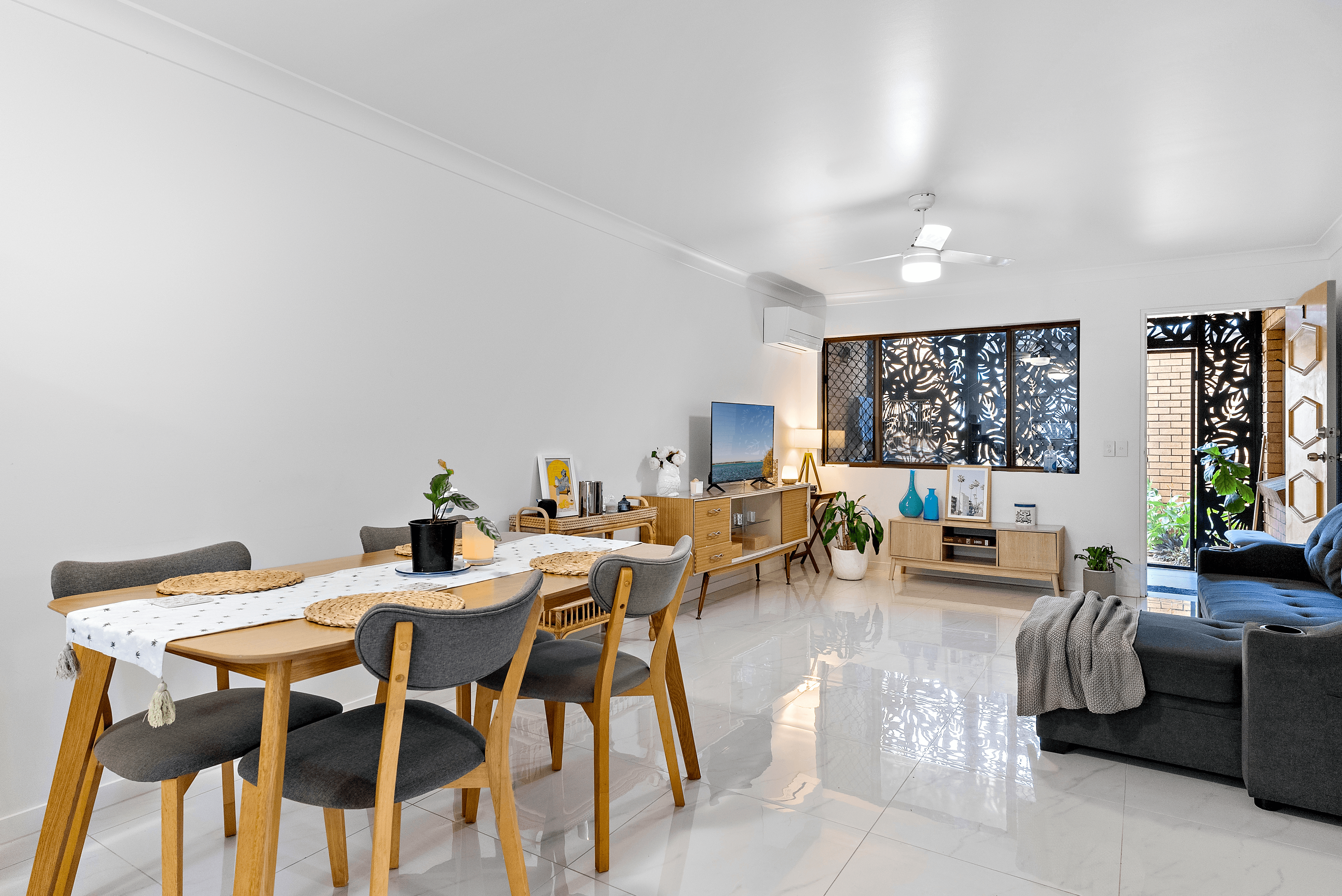 1/5 Bahlaka Street, MOOLOOLABA, QLD 4557