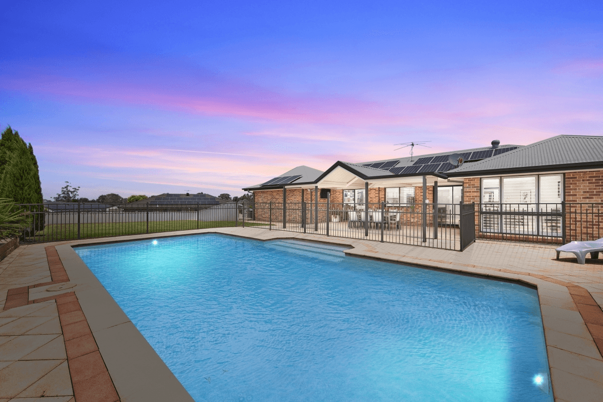 2 Beasley Close, Largs, NSW 2320