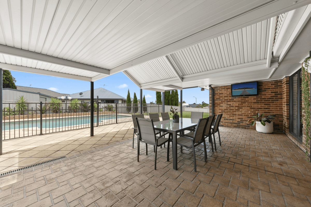 2 Beasley Close, Largs, NSW 2320