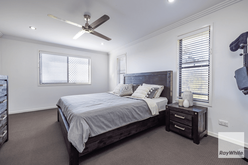 11-17 Woodlands Boulevard, WATERFORD, QLD 4133