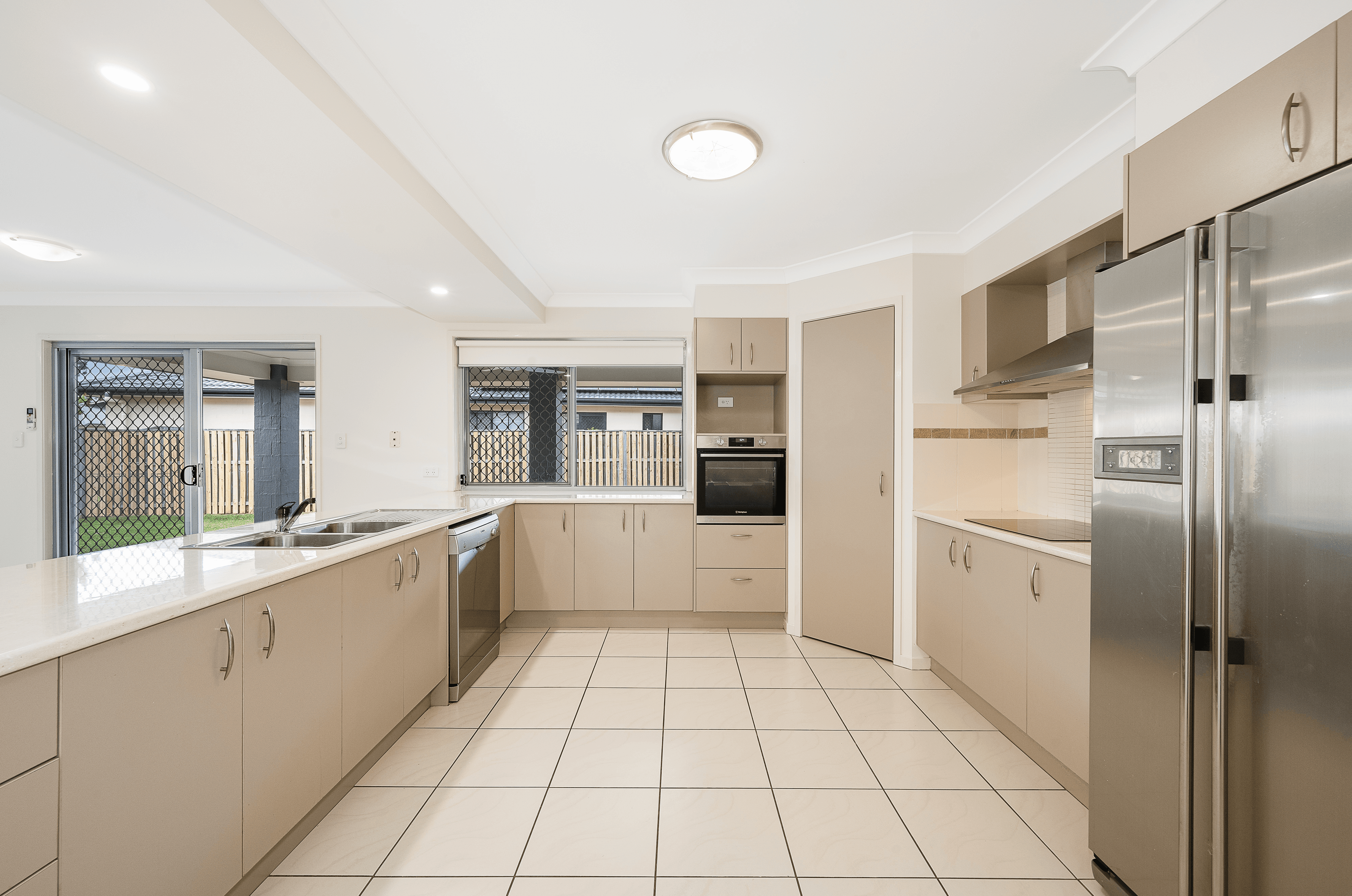 4-6 Yellow Robin Court, NARANGBA, QLD 4504