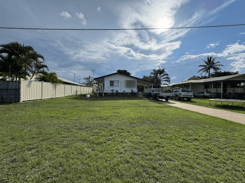 11 Scenic Street, Moura, QLD 4718