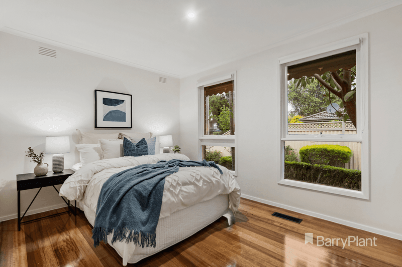 38 Village Drive, Dingley Village, VIC 3172