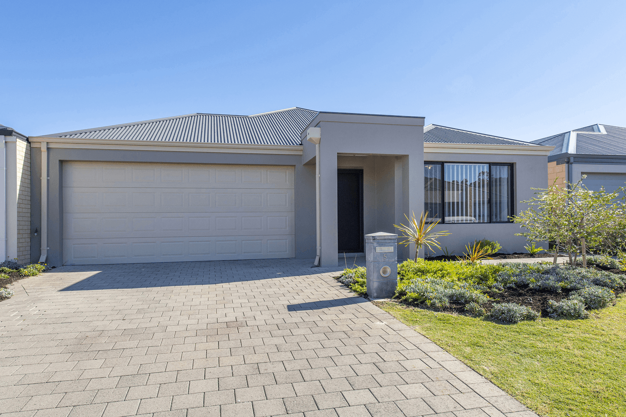 5 Rochdale Circle, MEADOW SPRINGS, WA 6210