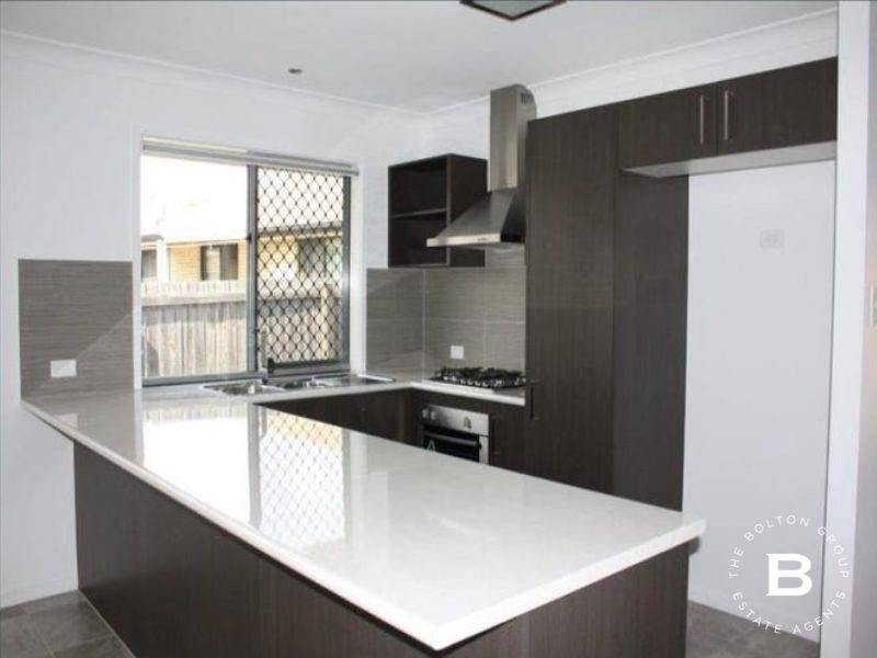 2/16 Justin Lemberg Court, Goodna, QLD 4300