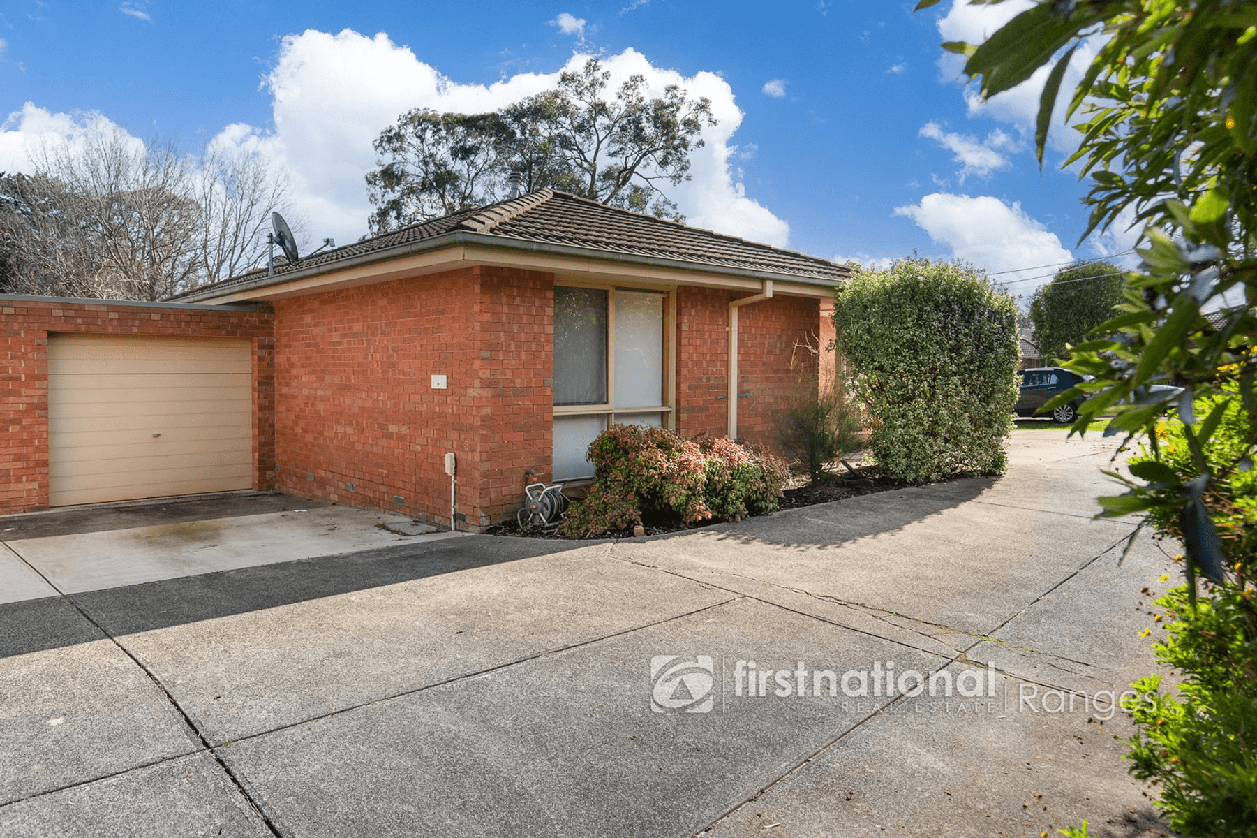 1/4 Veronica Street, FERNTREE GULLY, VIC 3156