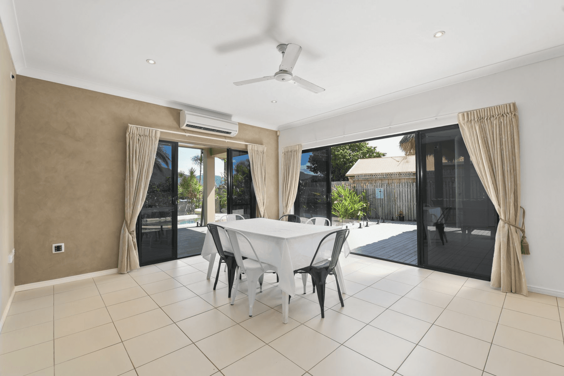 15 Saint Albans Close, BRINSMEAD, QLD 4870