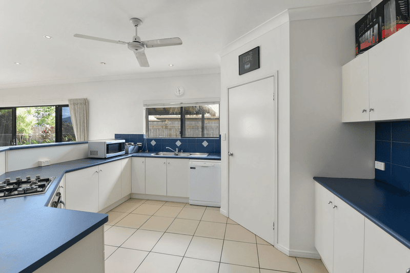 15 Saint Albans Close, BRINSMEAD, QLD 4870