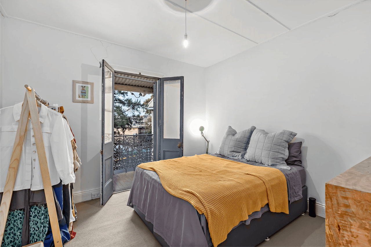 91 Railway Parade, ERSKINEVILLE, NSW 2043