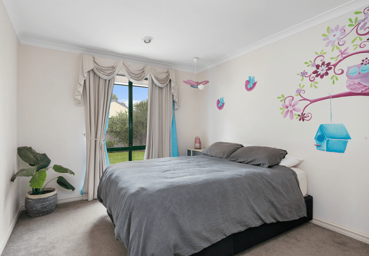 5 Tindals Cres, HANNANS, WA 6430