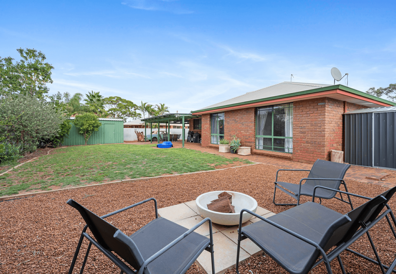 5 Tindals Cres, HANNANS, WA 6430