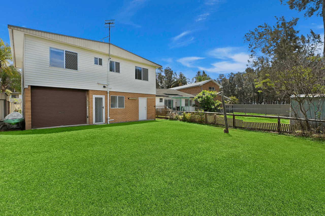 6 Adelaide Street, KILLARNEY VALE, NSW 2261