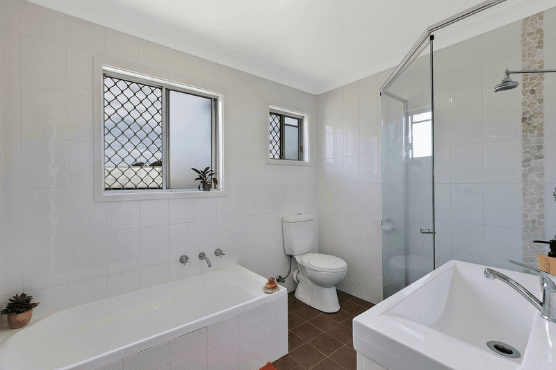 6 Adelaide Street, KILLARNEY VALE, NSW 2261