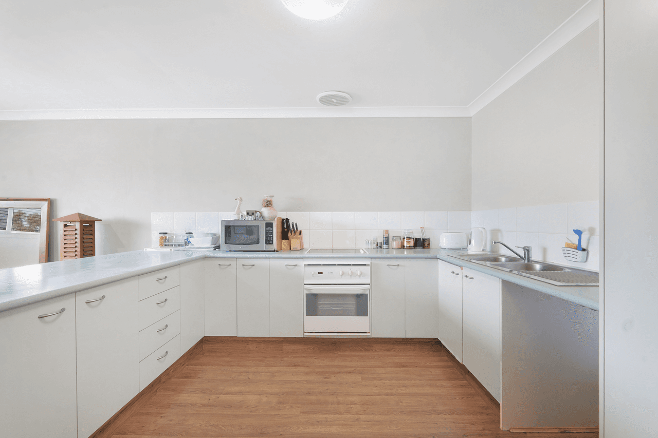 2058/6 Crestridge Crescent, OXENFORD, QLD 4210