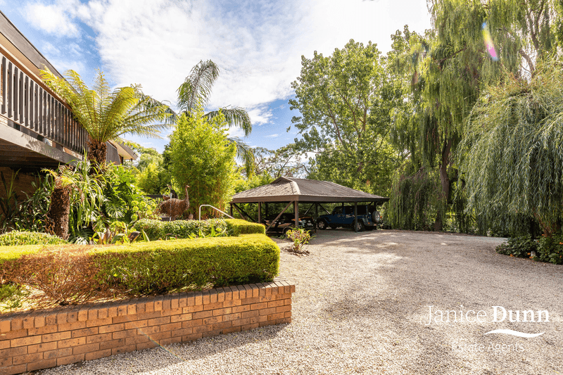 32 Marcus Road, Frankston South, VIC 3199