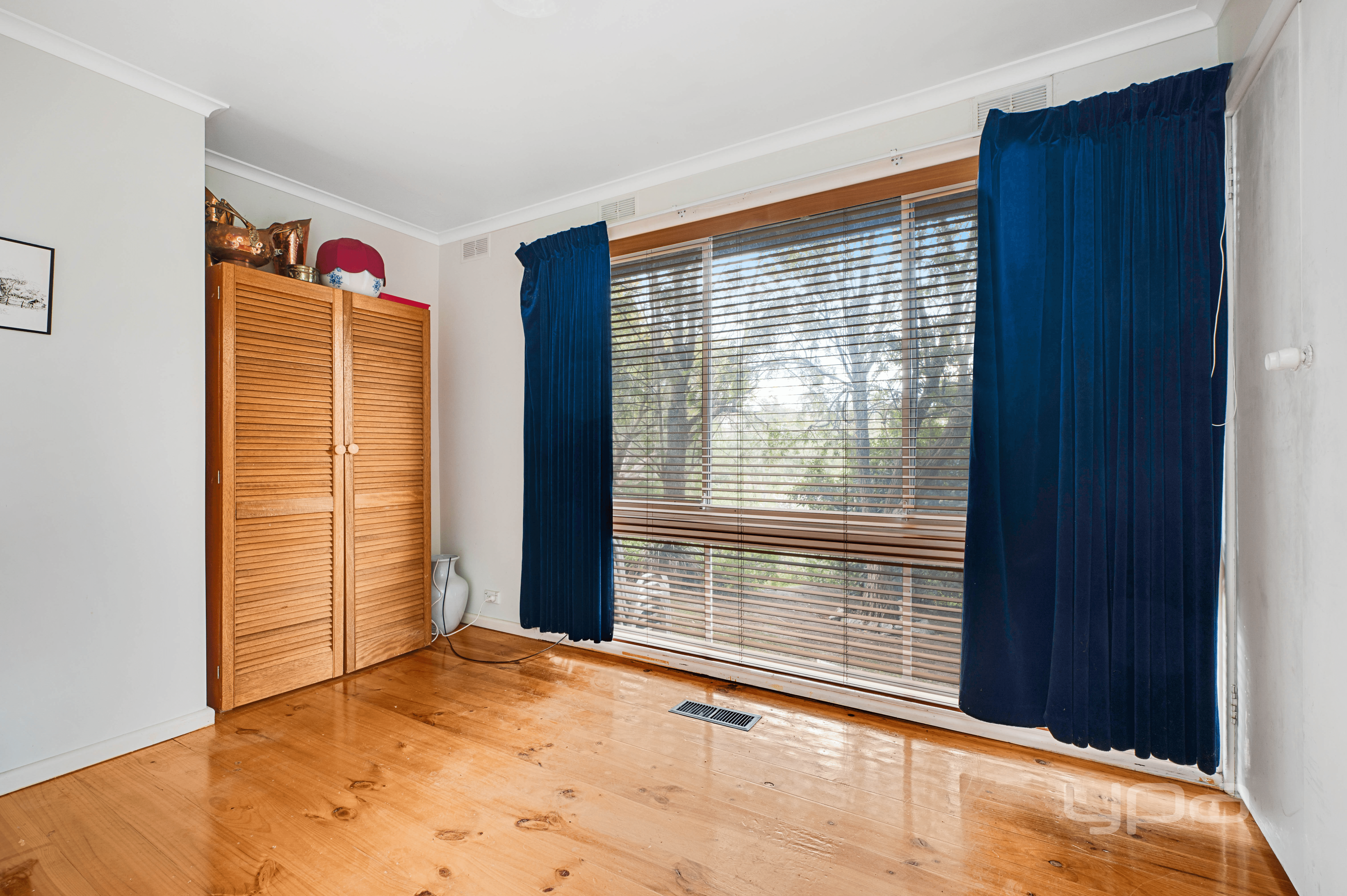 54 Clarke Drive, Gladstone Park, VIC 3043