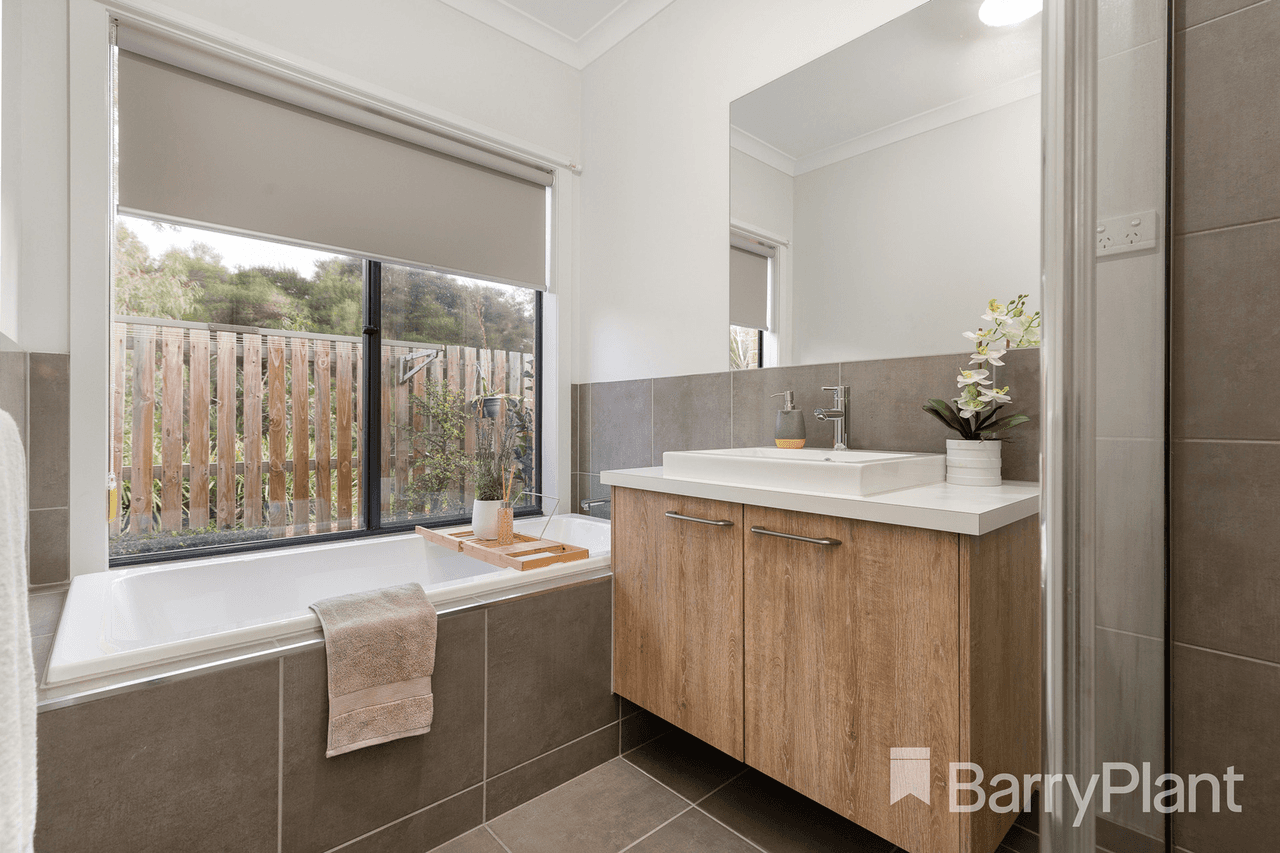 34 Aspect Drive, Keysborough, VIC 3173