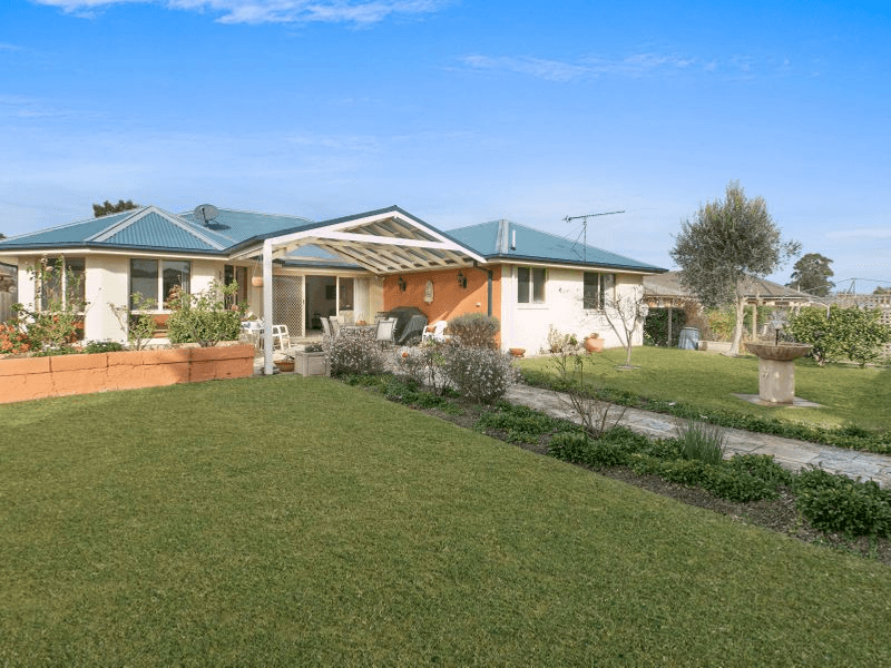 60 Emily Circuit, BOWRAL, NSW 2576