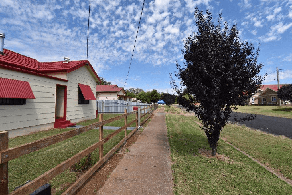 11 Lachlan Street, YEOVAL, NSW 2868