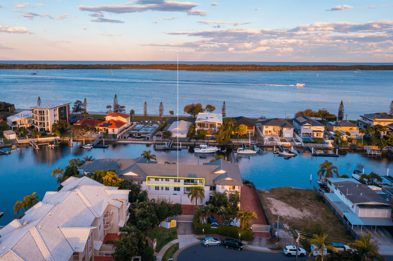 9/17-19 Canal Avenue, RUNAWAY BAY, QLD 4216