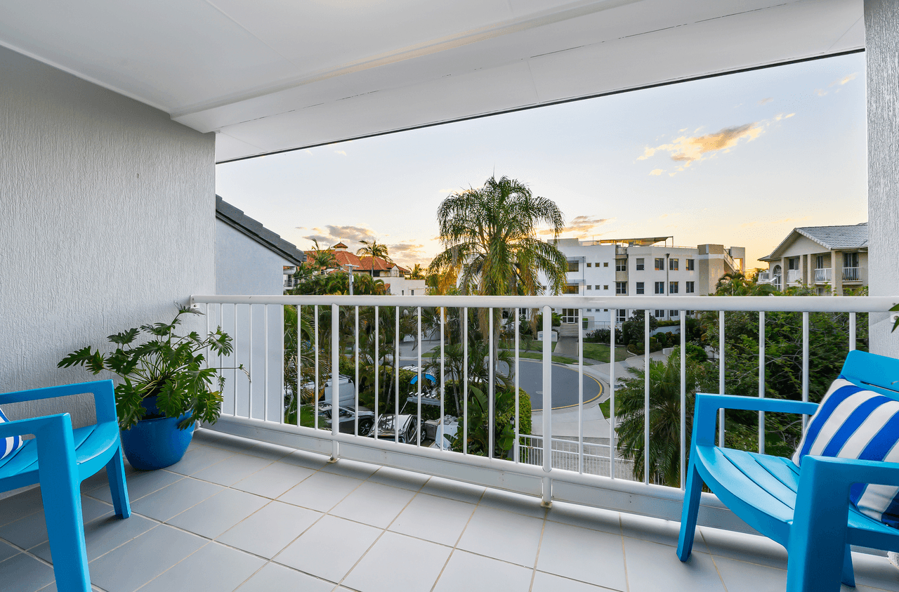 9/17-19 Canal Avenue, RUNAWAY BAY, QLD 4216