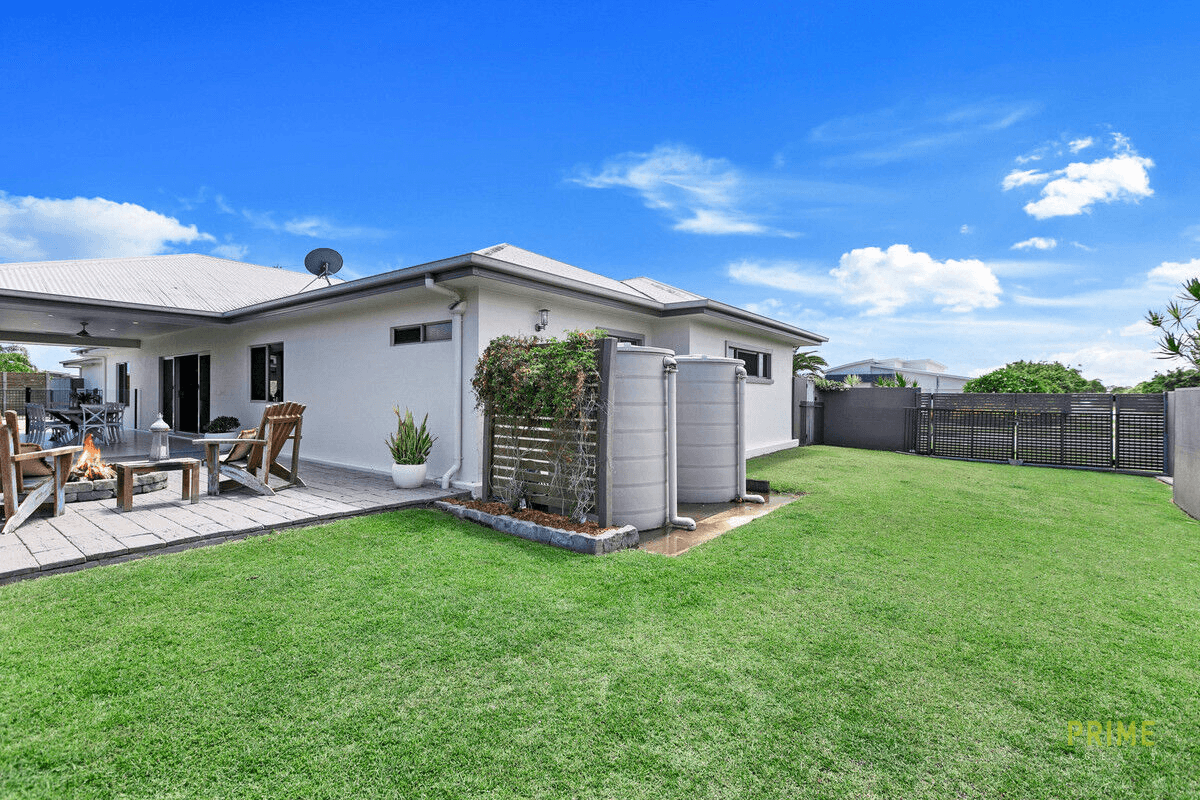 2 Mermaid Court, Eli Waters, QLD 4655