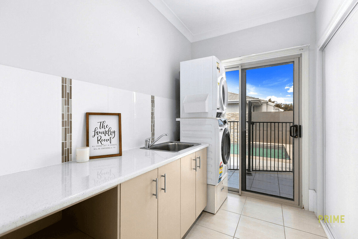 2 Mermaid Court, Eli Waters, QLD 4655