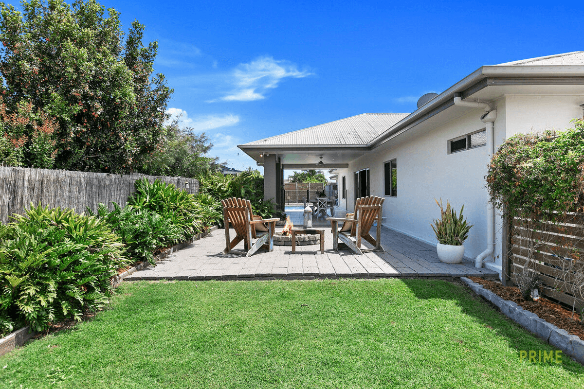 2 Mermaid Court, Eli Waters, QLD 4655