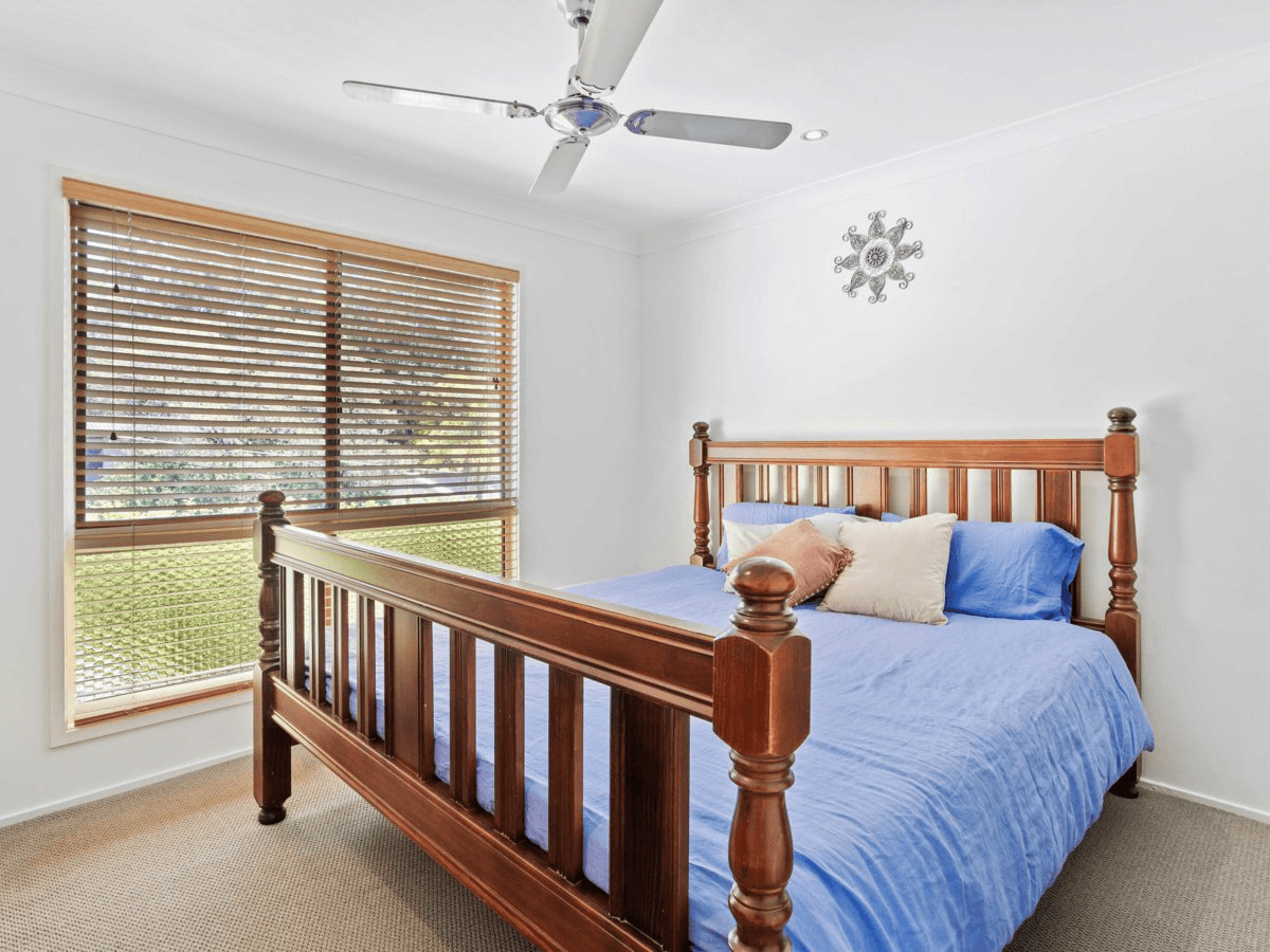 27 Eureka Crescent, NERANG, QLD 4211