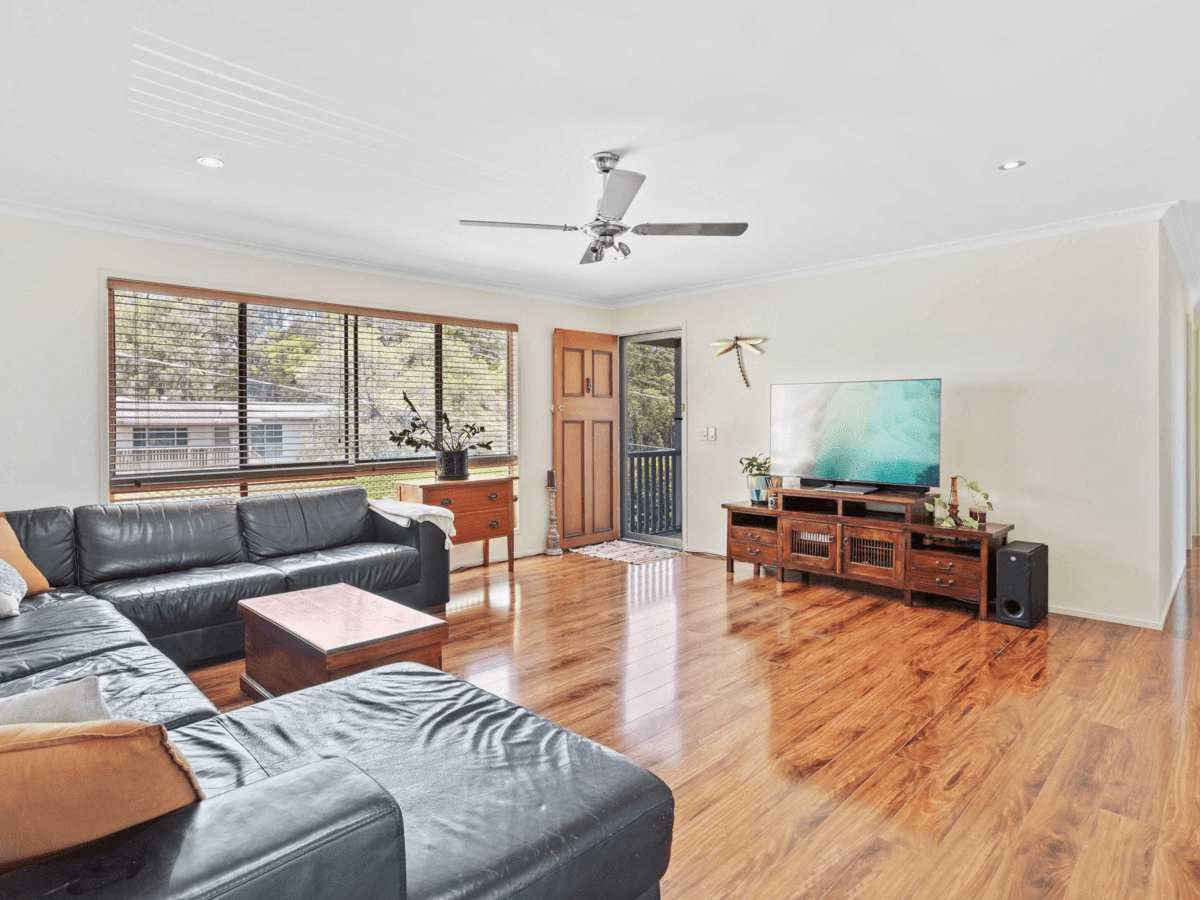 27 Eureka Crescent, NERANG, QLD 4211