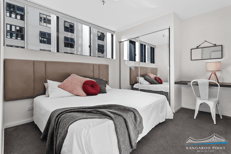 504/18 Thorn, Kangaroo Point, QLD 4169