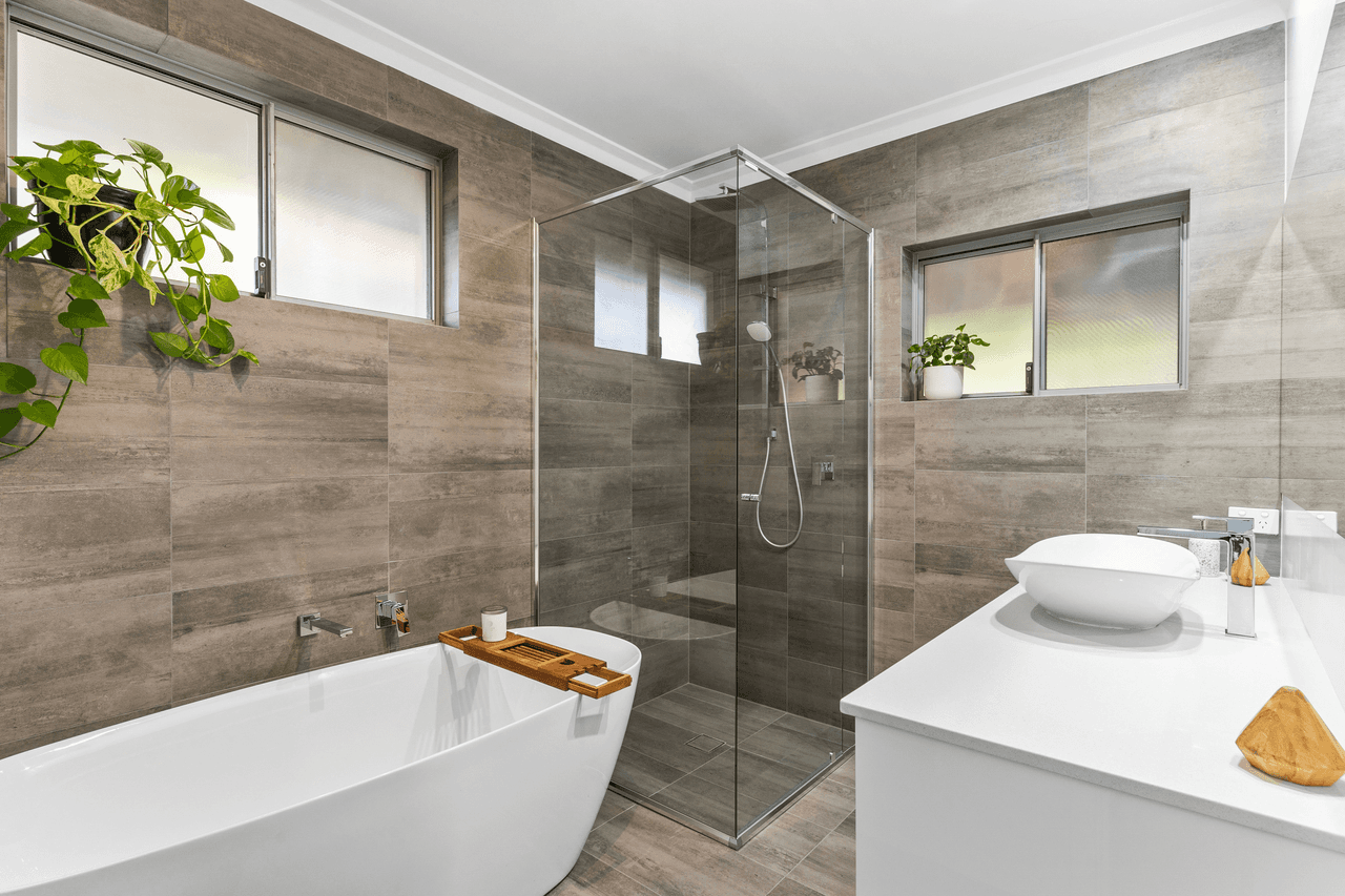 290 Viveash Road, SWAN VIEW, WA 6056