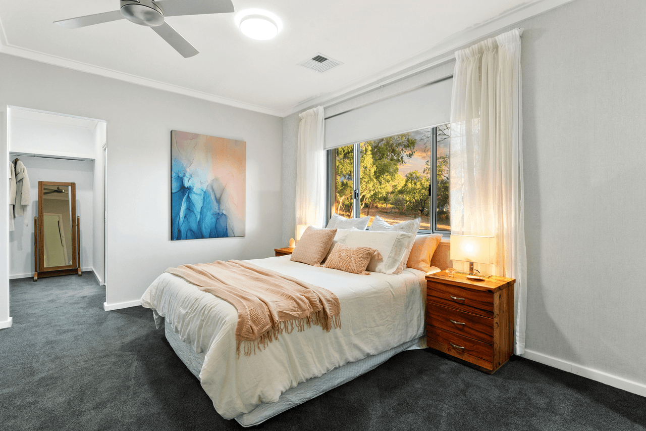 290 Viveash Road, SWAN VIEW, WA 6056