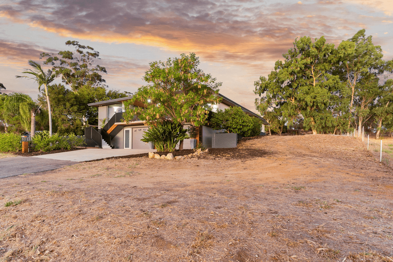 290 Viveash Road, SWAN VIEW, WA 6056