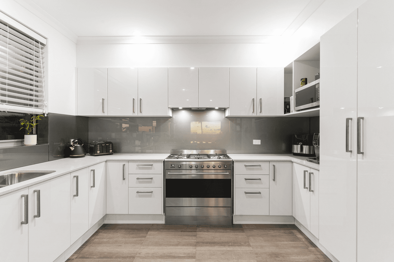 290 Viveash Road, SWAN VIEW, WA 6056