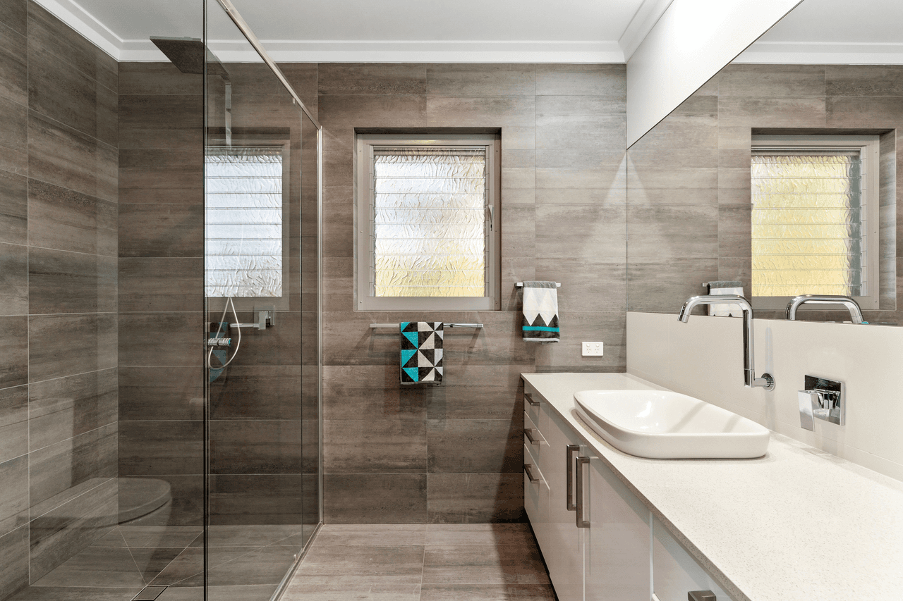 290 Viveash Road, SWAN VIEW, WA 6056