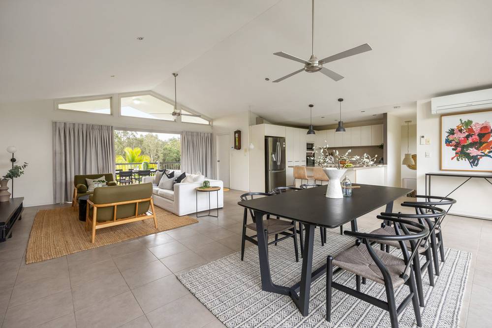 77 Glenridge Drive, COOROIBAH, QLD 4565