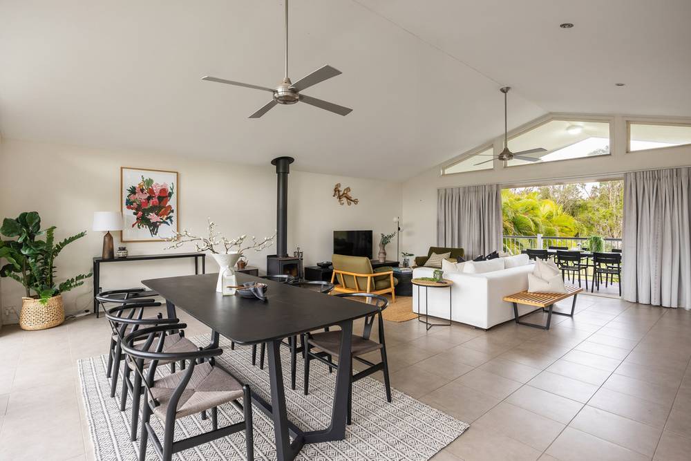77 Glenridge Drive, COOROIBAH, QLD 4565