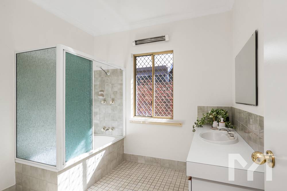 6A Lawlor Road, ATTADALE, WA 6156