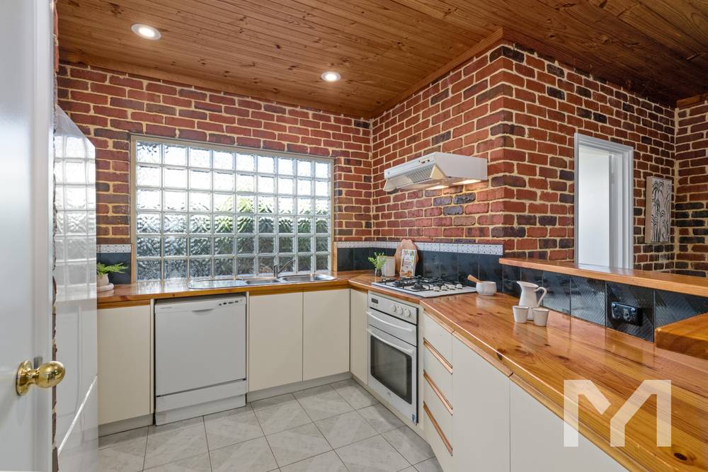 6A Lawlor Road, ATTADALE, WA 6156