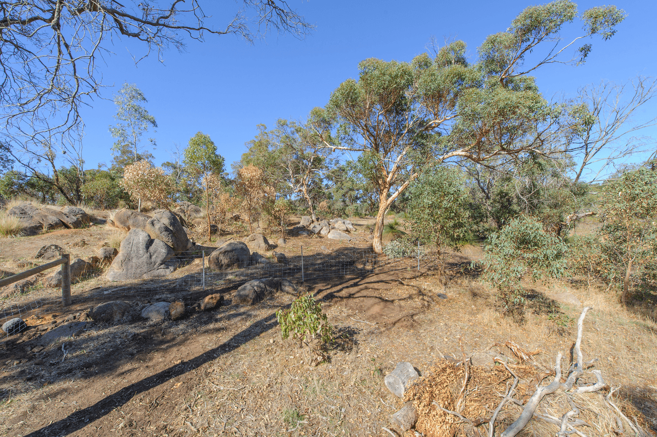 260 Viveash Road, SWAN VIEW, WA 6056